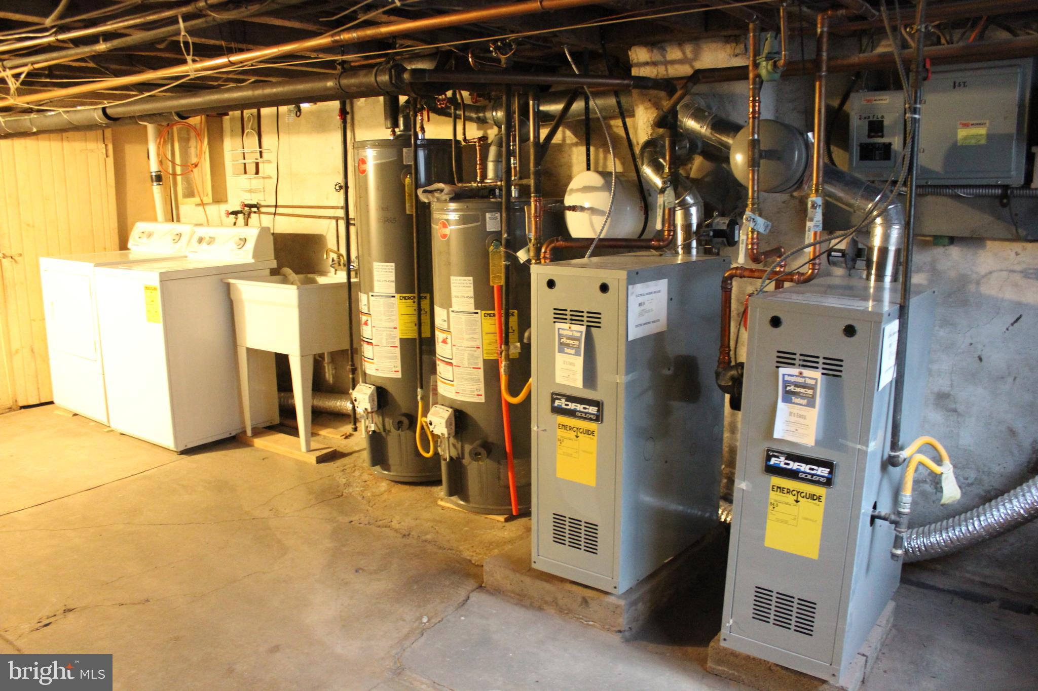 LOWER MOYAMENSING - Residential Lease