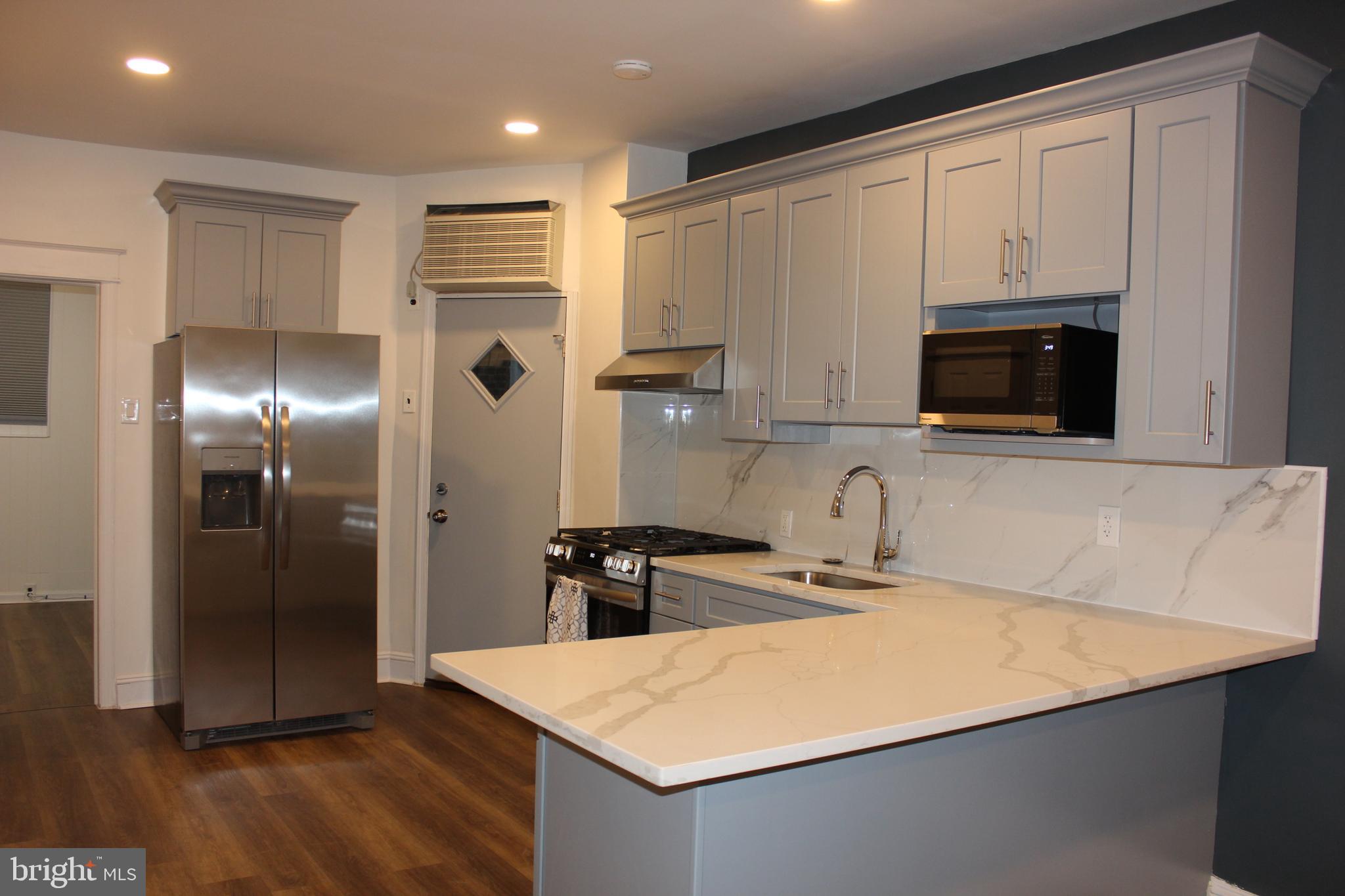 LOWER MOYAMENSING - Residential Lease