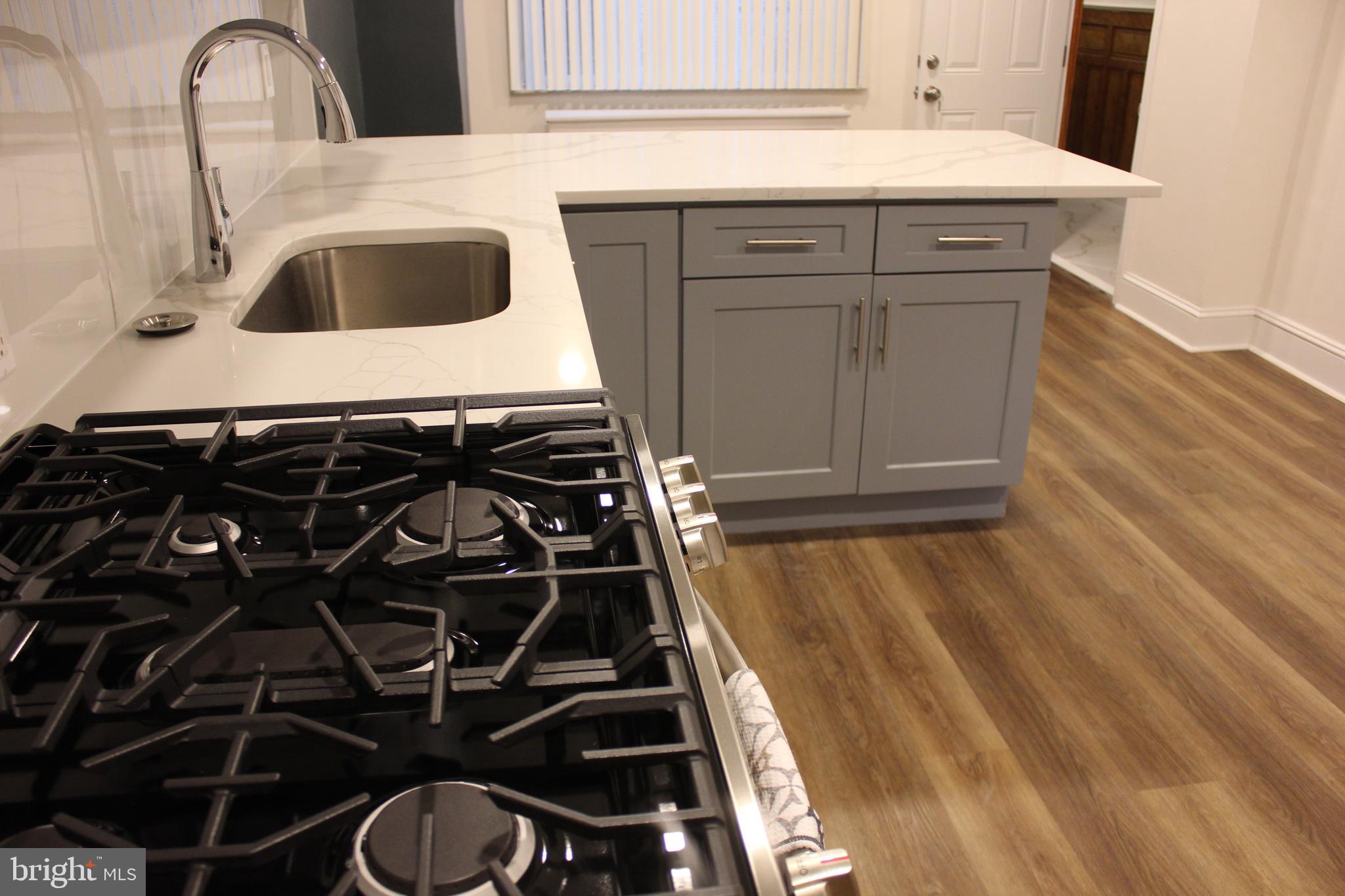 LOWER MOYAMENSING - Residential Lease