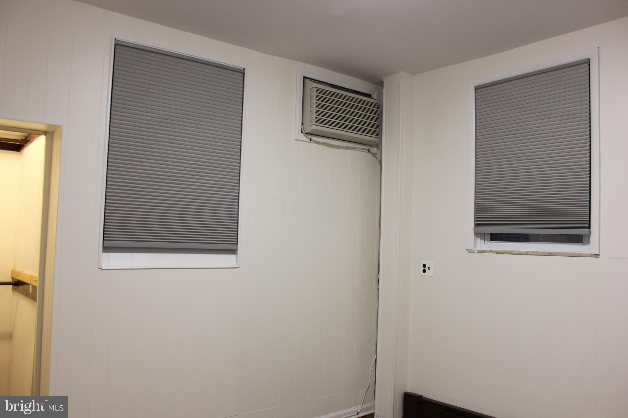 LOWER MOYAMENSING - Residential Lease