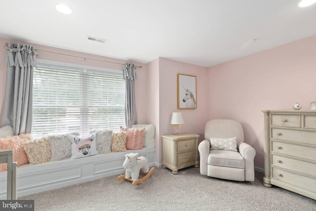 MONTFORD GLEN - Residential