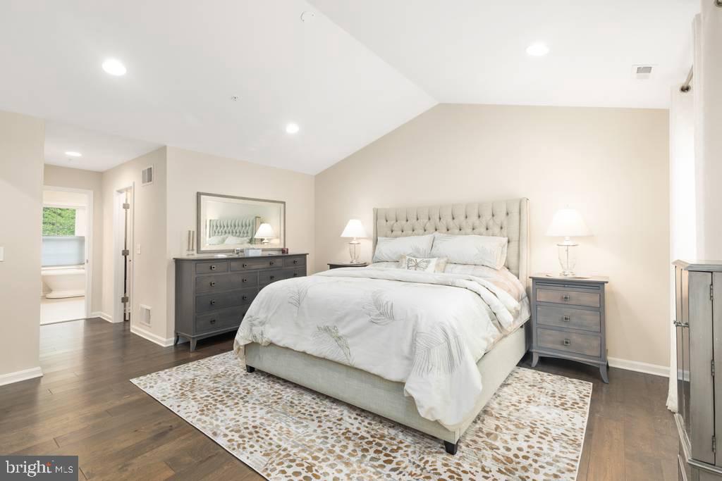 MONTFORD GLEN - Residential