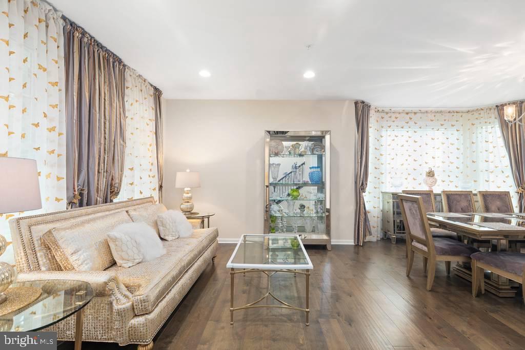 MONTFORD GLEN - Residential