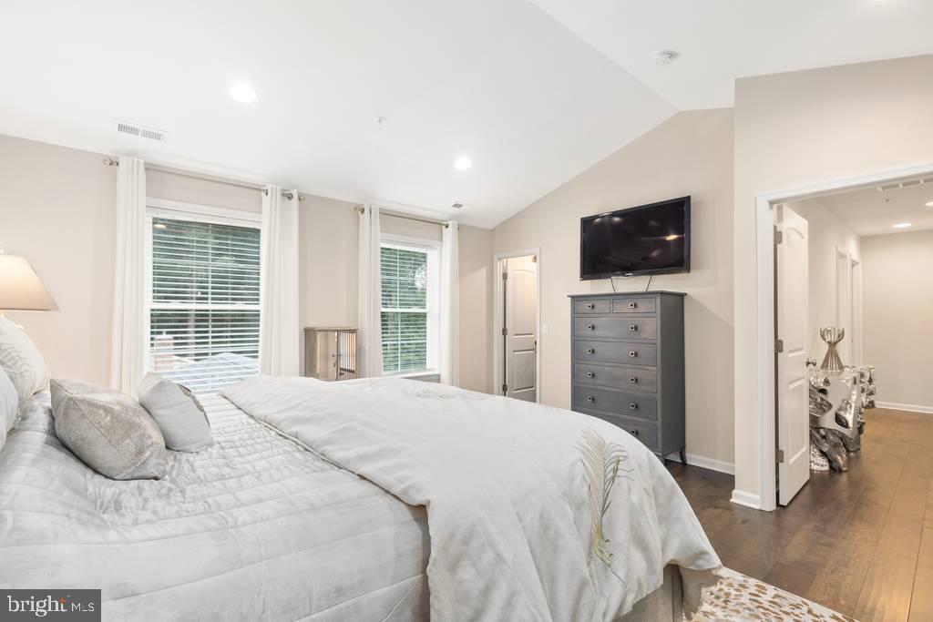 MONTFORD GLEN - Residential