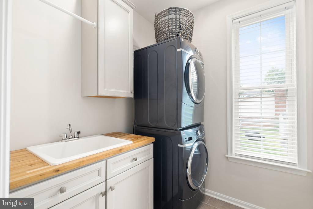 MONTFORD GLEN - Residential