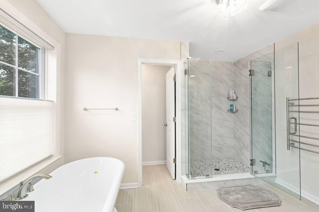 MONTFORD GLEN - Residential