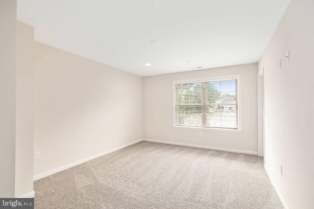 MONTFORD GLEN - Residential