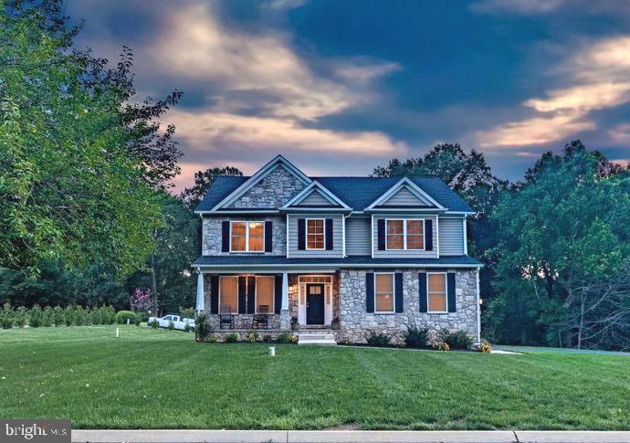 MONTFORD GLEN - Residential