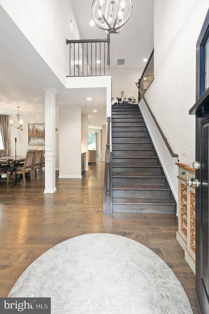 MONTFORD GLEN - Residential