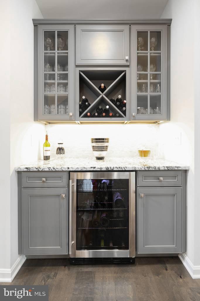 MONTFORD GLEN - Residential