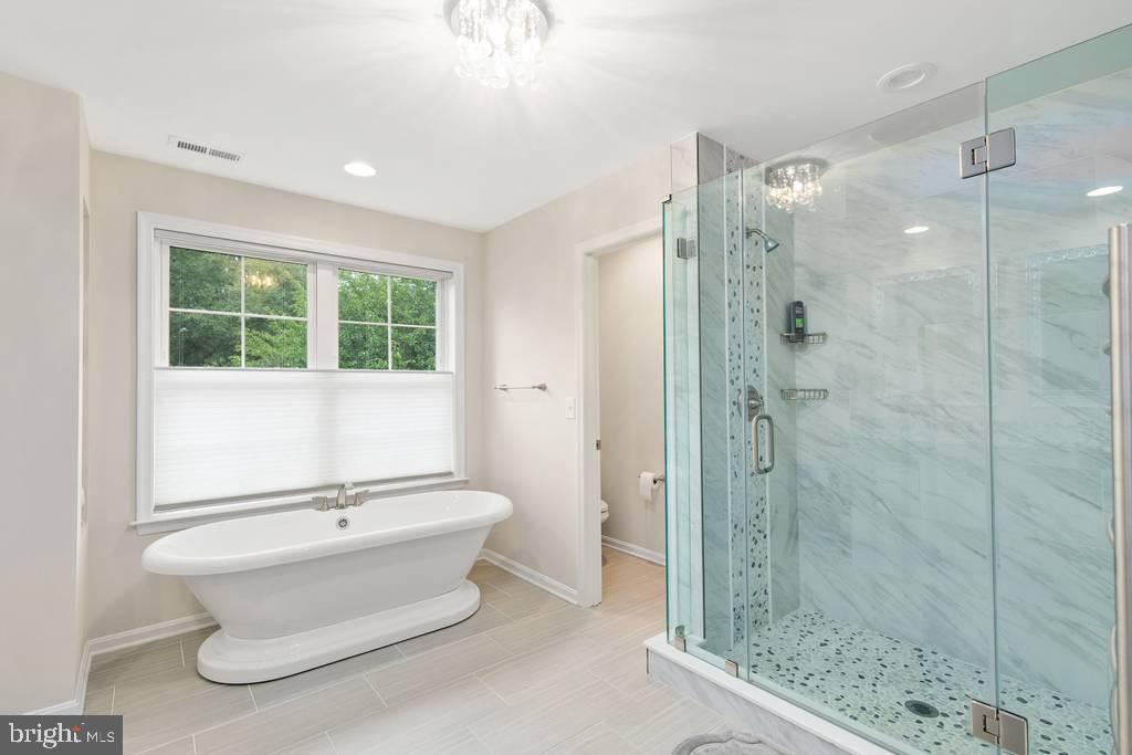 MONTFORD GLEN - Residential