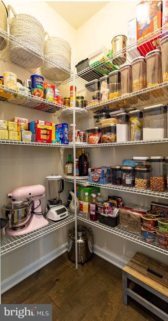 MONTFORD GLEN - Residential