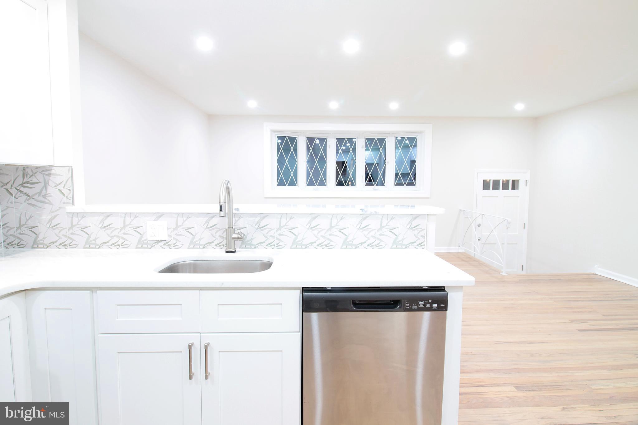 MODENA PARK - Residential