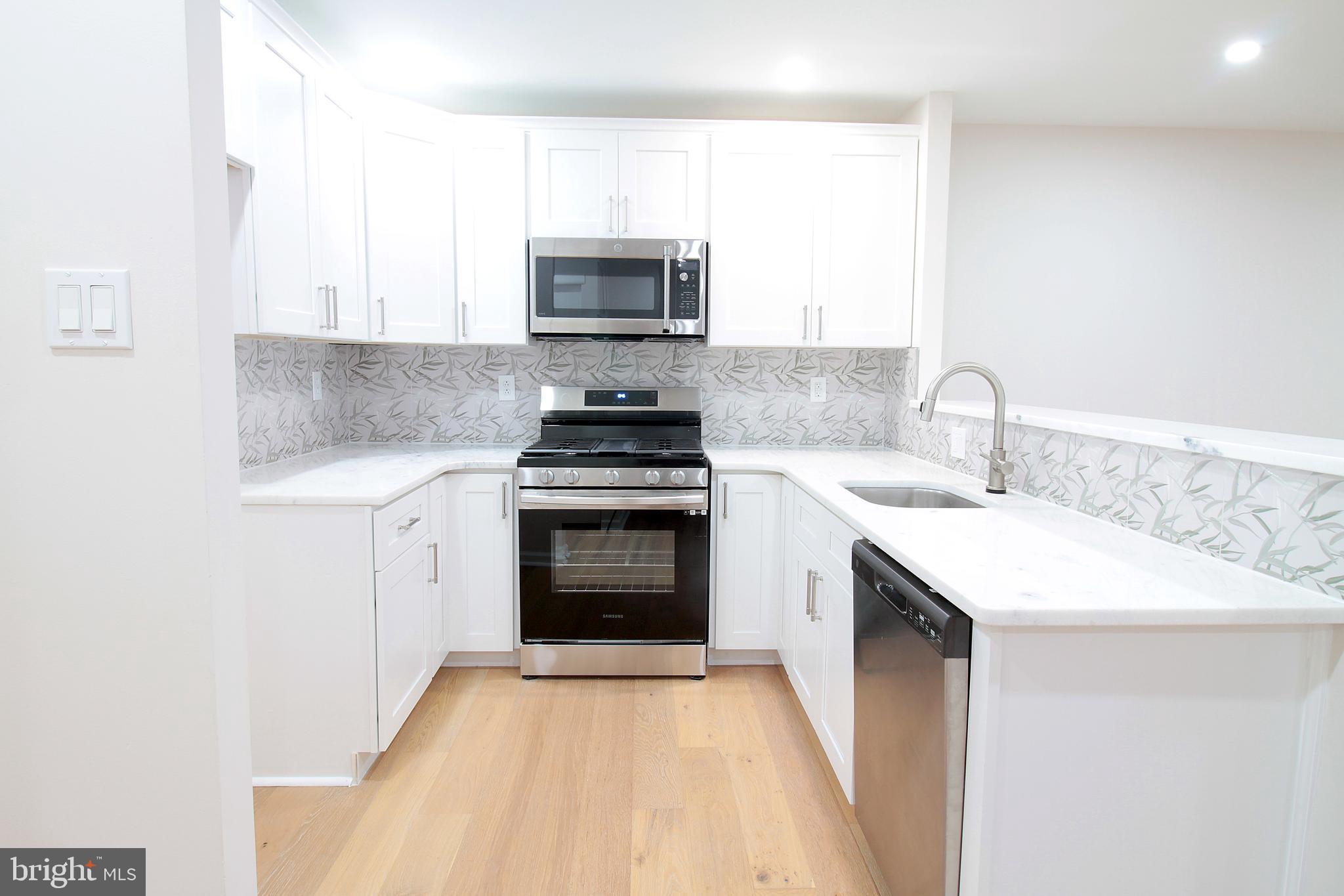 MODENA PARK - Residential