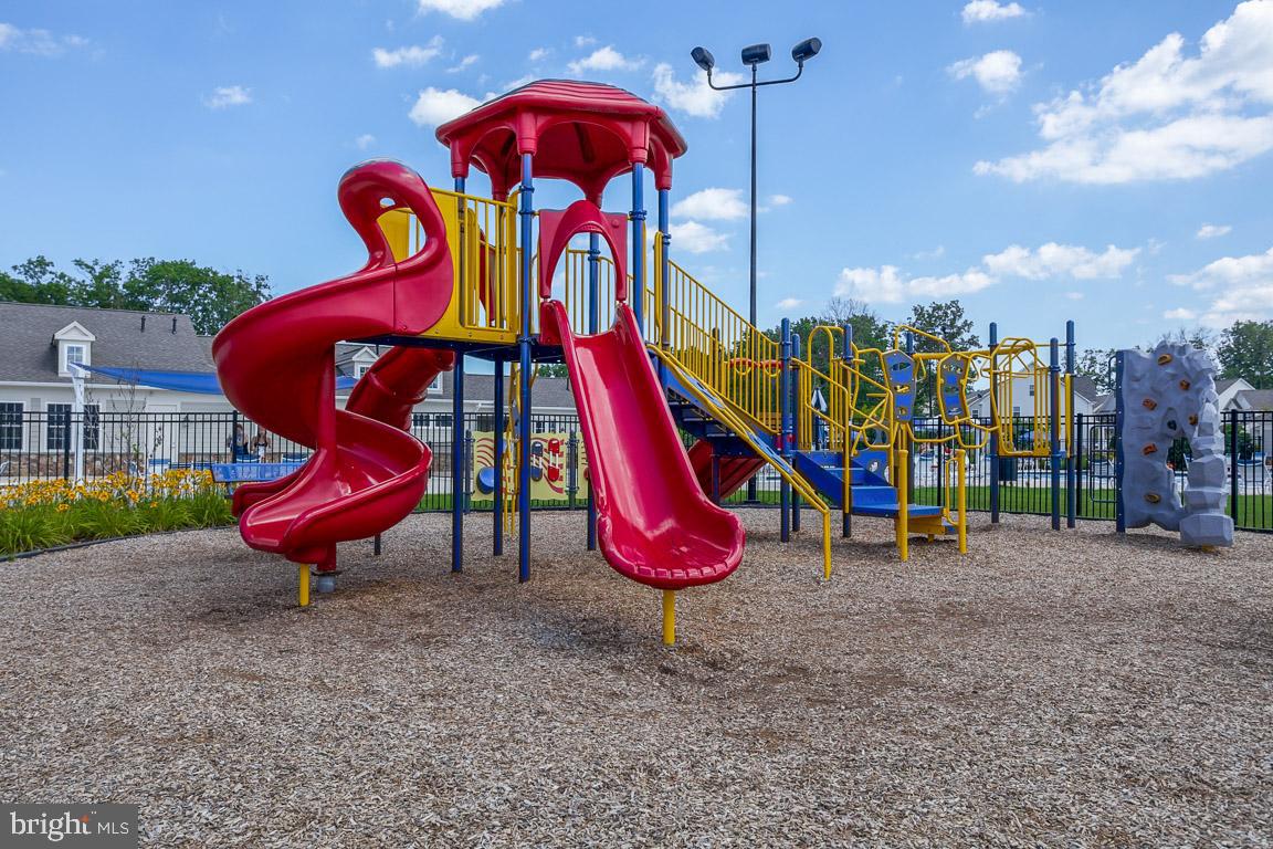 TANYARD SPRINGS - Residential