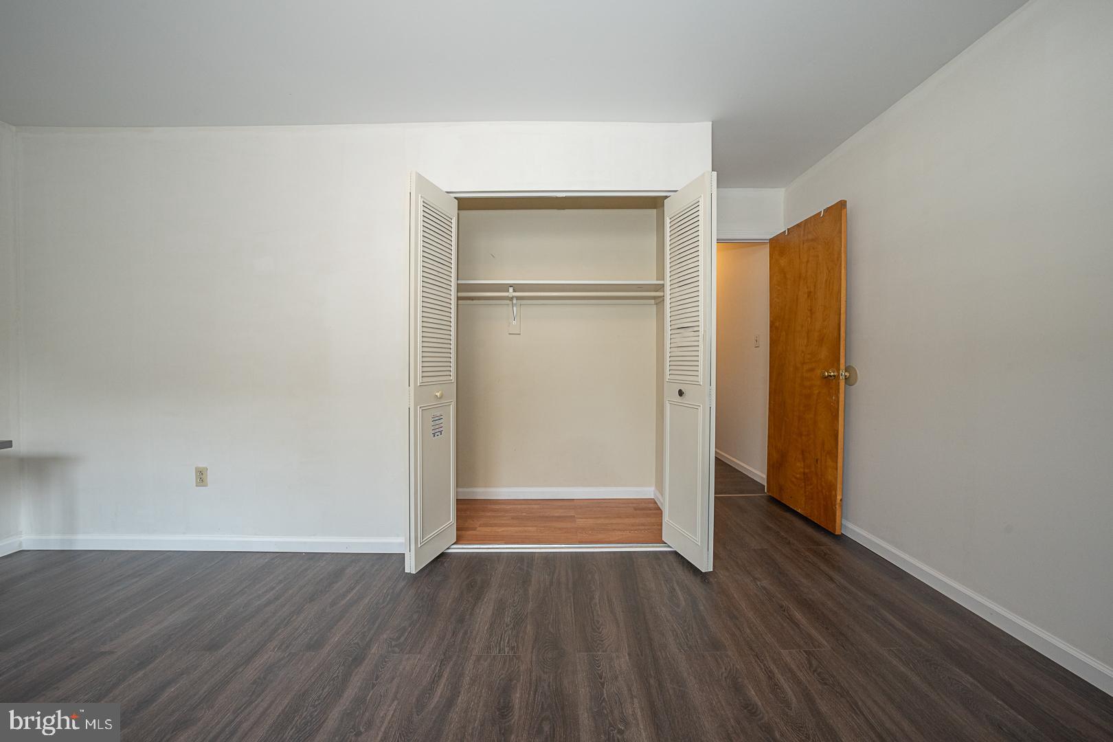 EAST FALLS - Residential Lease