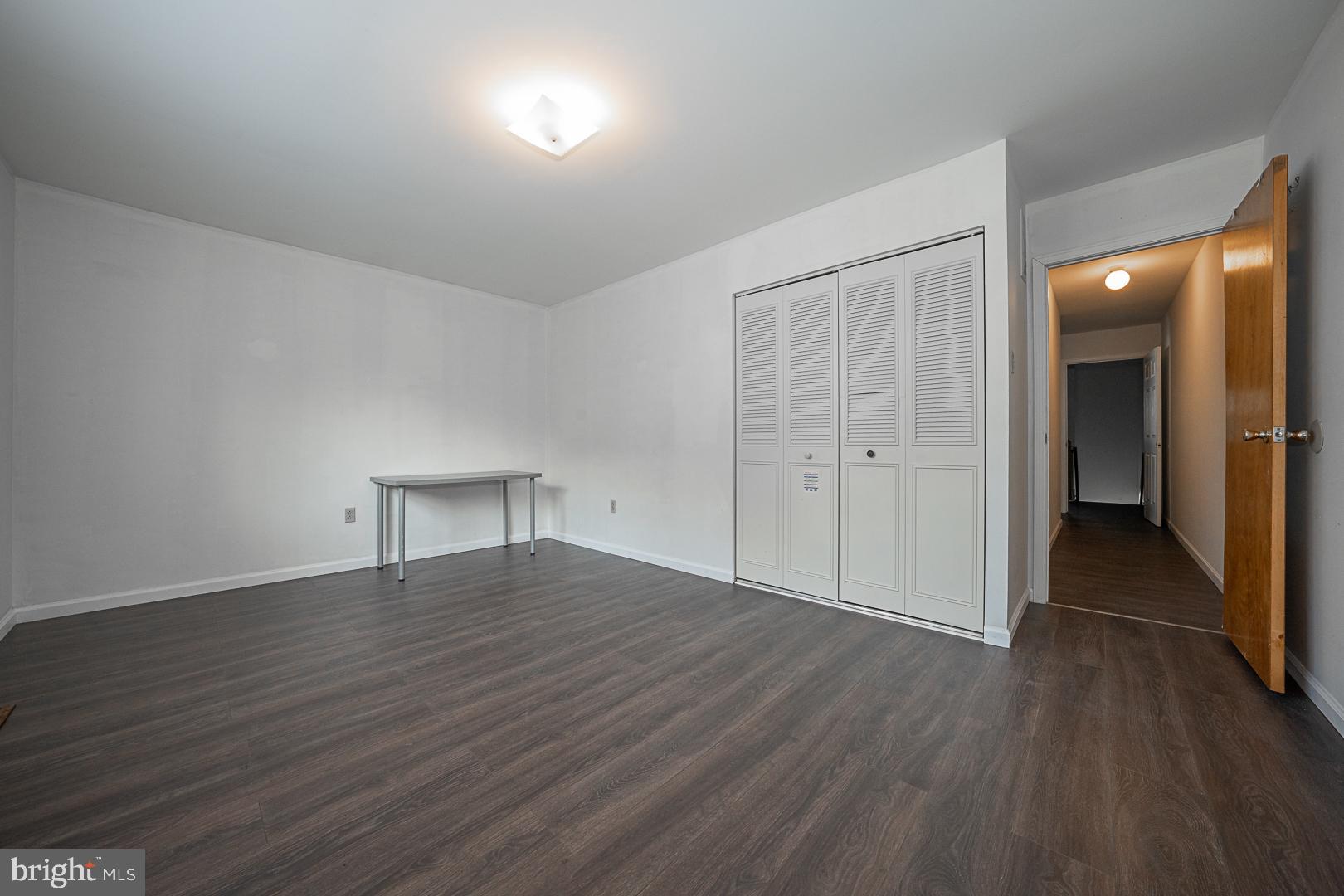 EAST FALLS - Residential Lease