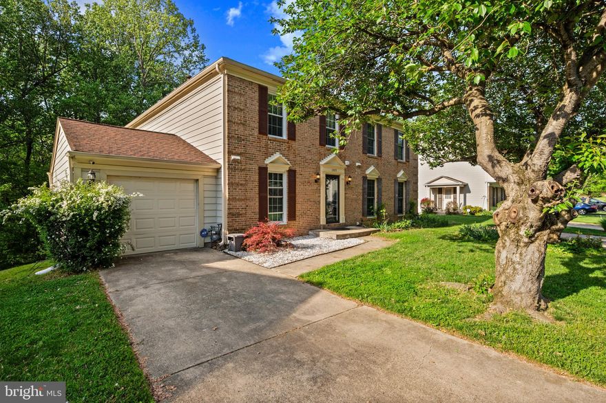 SUNDAY OPEN HOUSE TIME CHANGE 2-4PM!   

OWNER IS REVIEWING OFFERS ON SUNDAY NIGHT!

DUPLEX/SEMI-DETACHED! Rare Opportunity in Dumont Oaks – A Private, Peaceful Retreat

Welcome to your tranquil escape in the desirable Dumont Oaks community! This beautifully updated semi-detached brick home with an attached garage sits on a spacious lot and backs to private wooded views, offering the perfect blend of privacy, comfort, and convenience.

Freshly painted and thoughtfully renovated, this home features 3 generously sized bedrooms, 3 full bathrooms, and 1 half bath. The bright, open-concept kitchen is designed for both everyday living and entertaining, complete with stainless steel appliances and a modern layout that flows into the dining area and out to a large deck—perfect for relaxing or dining al fresco surrounded by nature.

The fully finished walk-out basement is a true bonus, featuring a cozy fireplace, a full bath, a flex space ideal for a home office or guest suite, and a laundry area with washer and dryer included.

Whether you're hosting gatherings or enjoying quiet moments at home, this property is a rare find—offering both modern updates and a peaceful, retreat-like setting just minutes from local amenities.

Don’t miss the opportunity to make this serene home in Dumont Oaks your own!