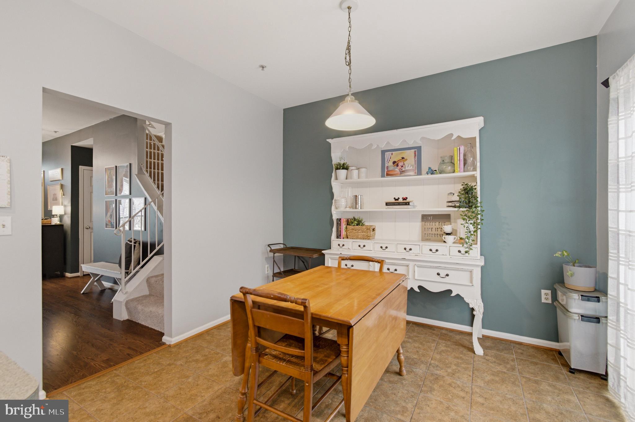 NANTUCKET MEWS @ CROFTON - Residential