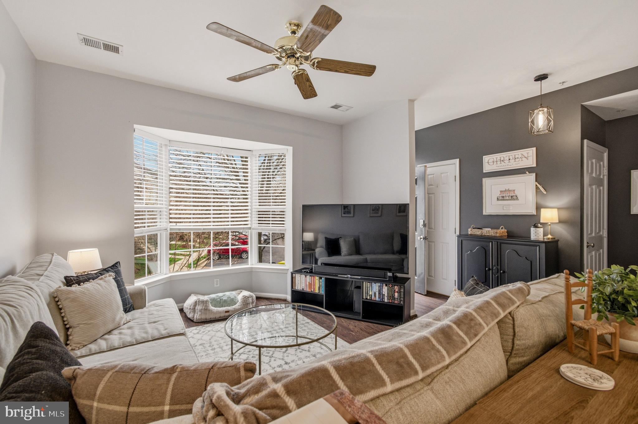 NANTUCKET MEWS @ CROFTON - Residential