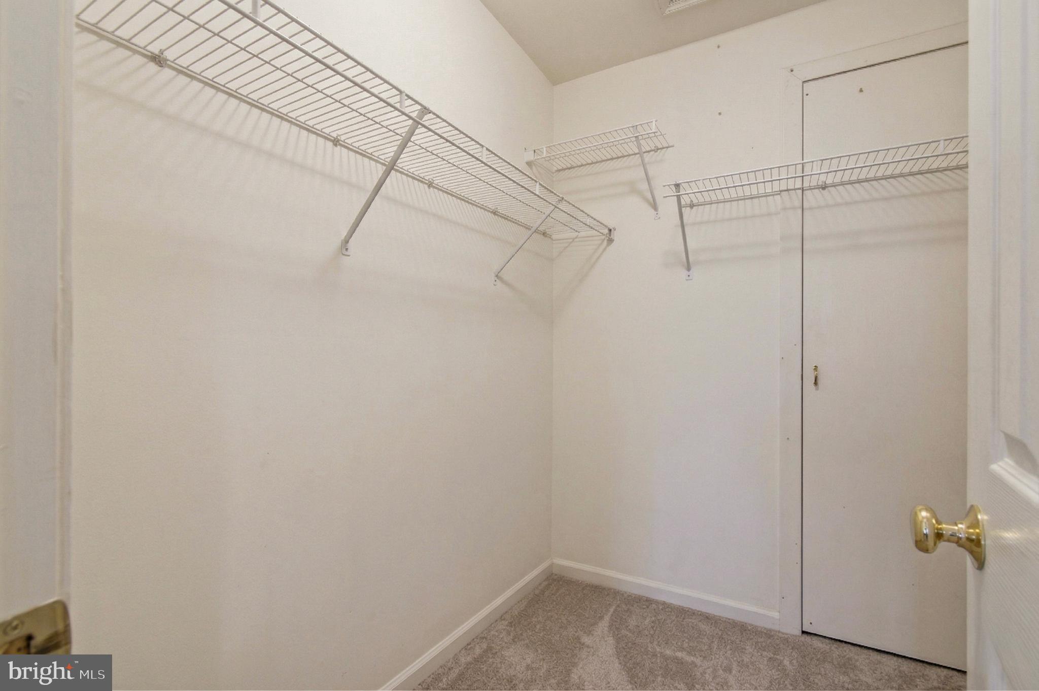 NANTUCKET MEWS @ CROFTON - Residential