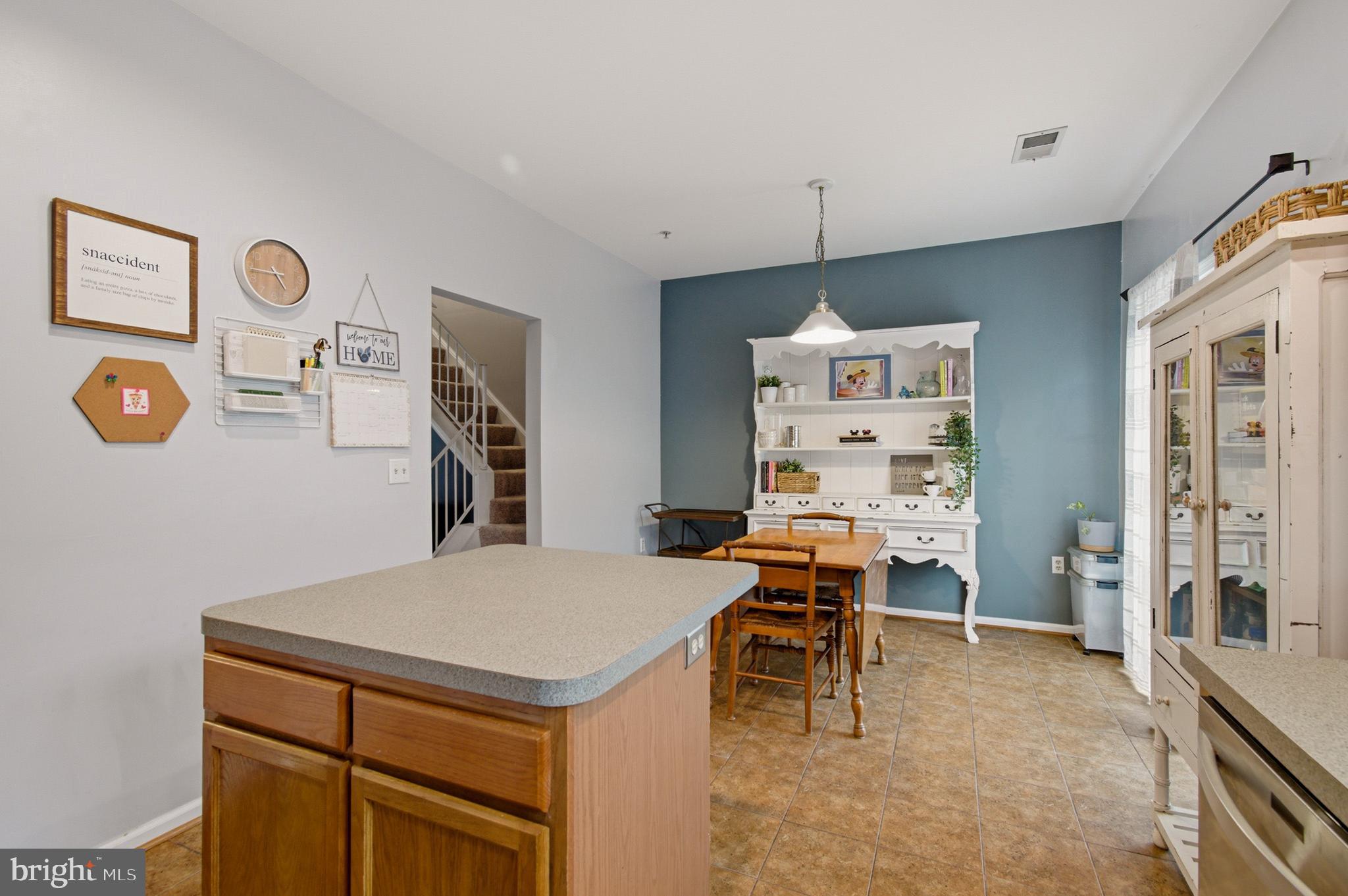 NANTUCKET MEWS @ CROFTON - Residential