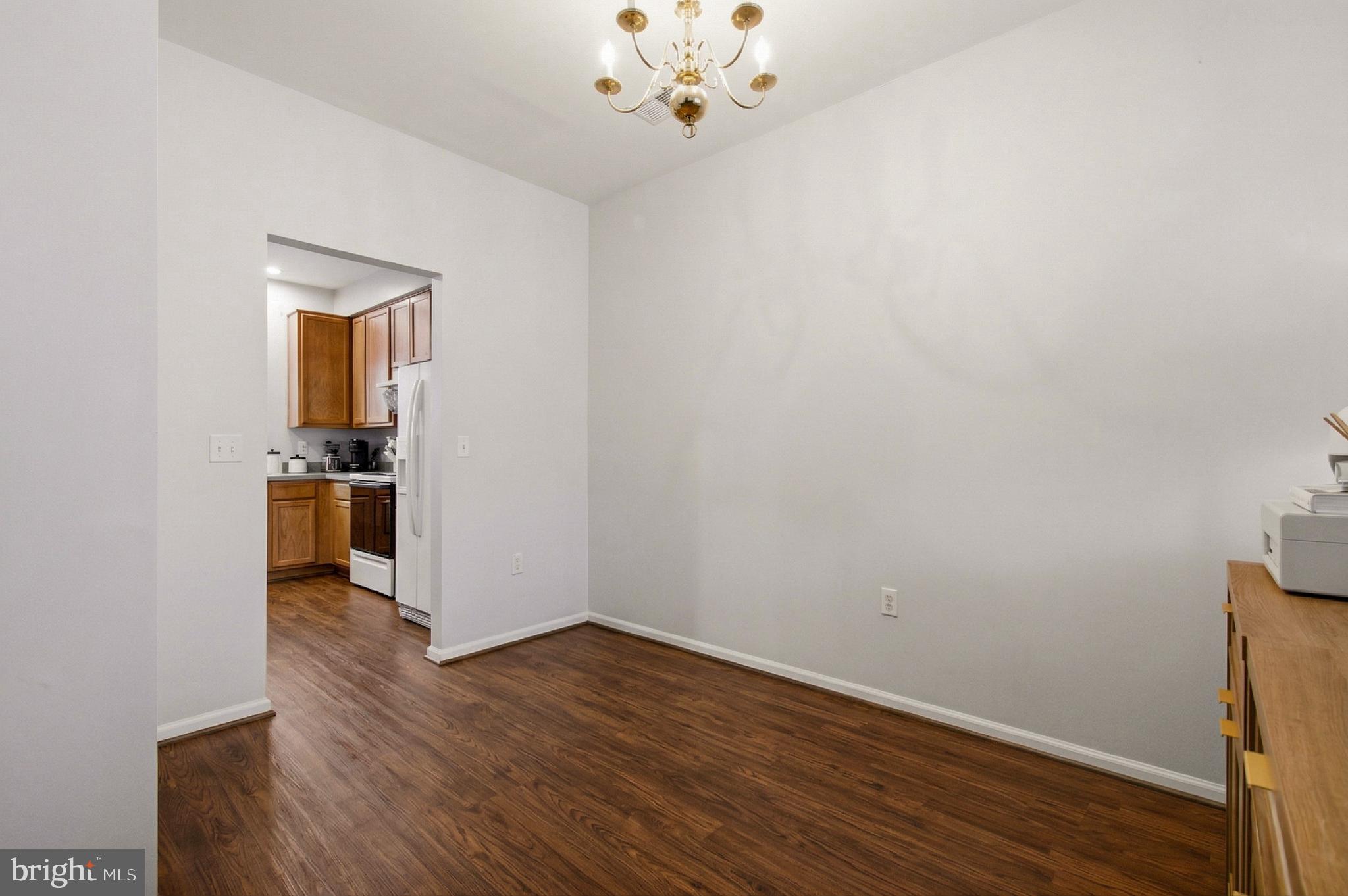 NANTUCKET MEWS @ CROFTON - Residential