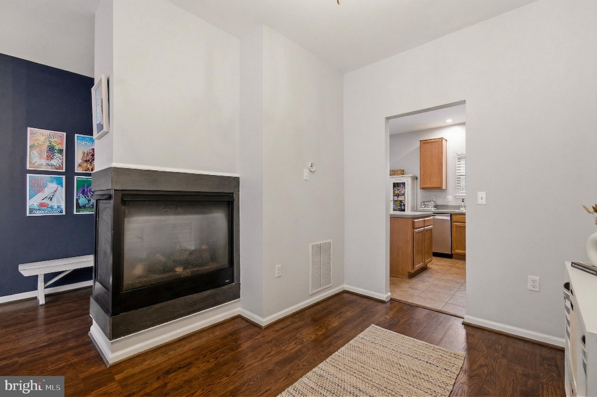 NANTUCKET MEWS @ CROFTON - Residential