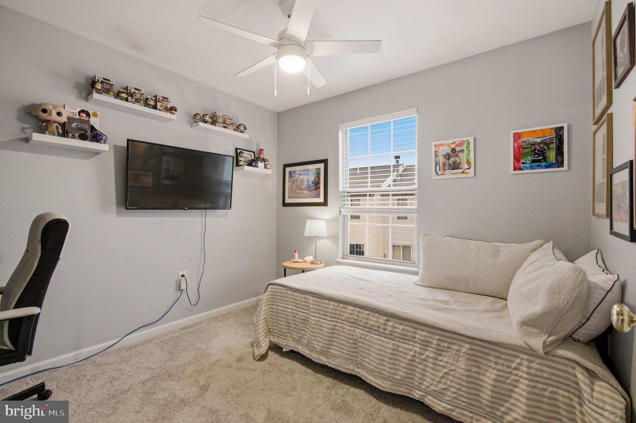 NANTUCKET MEWS @ CROFTON - Residential