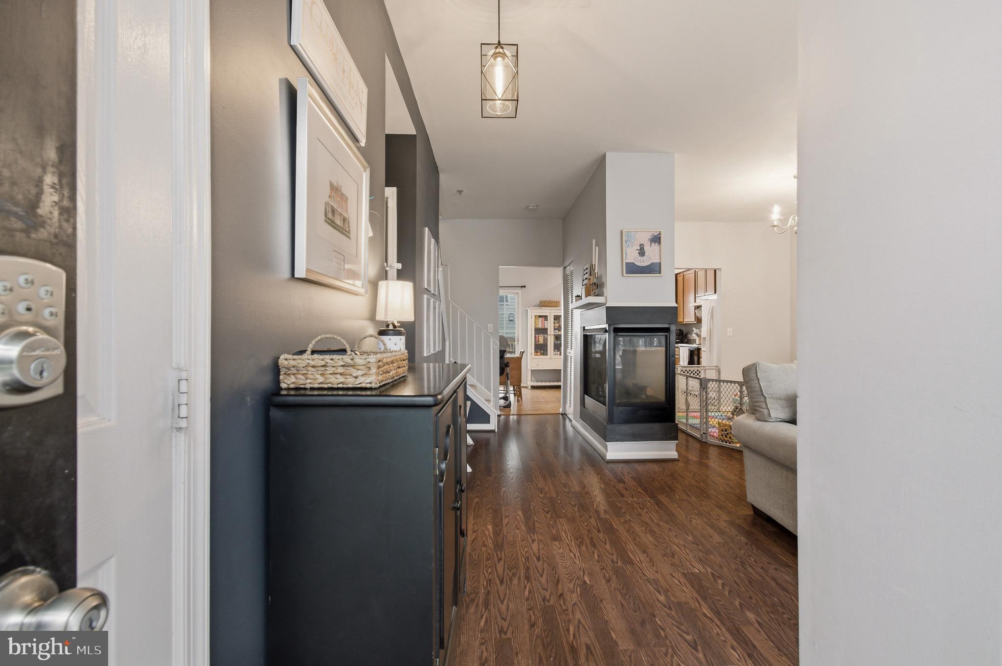 NANTUCKET MEWS @ CROFTON - Residential