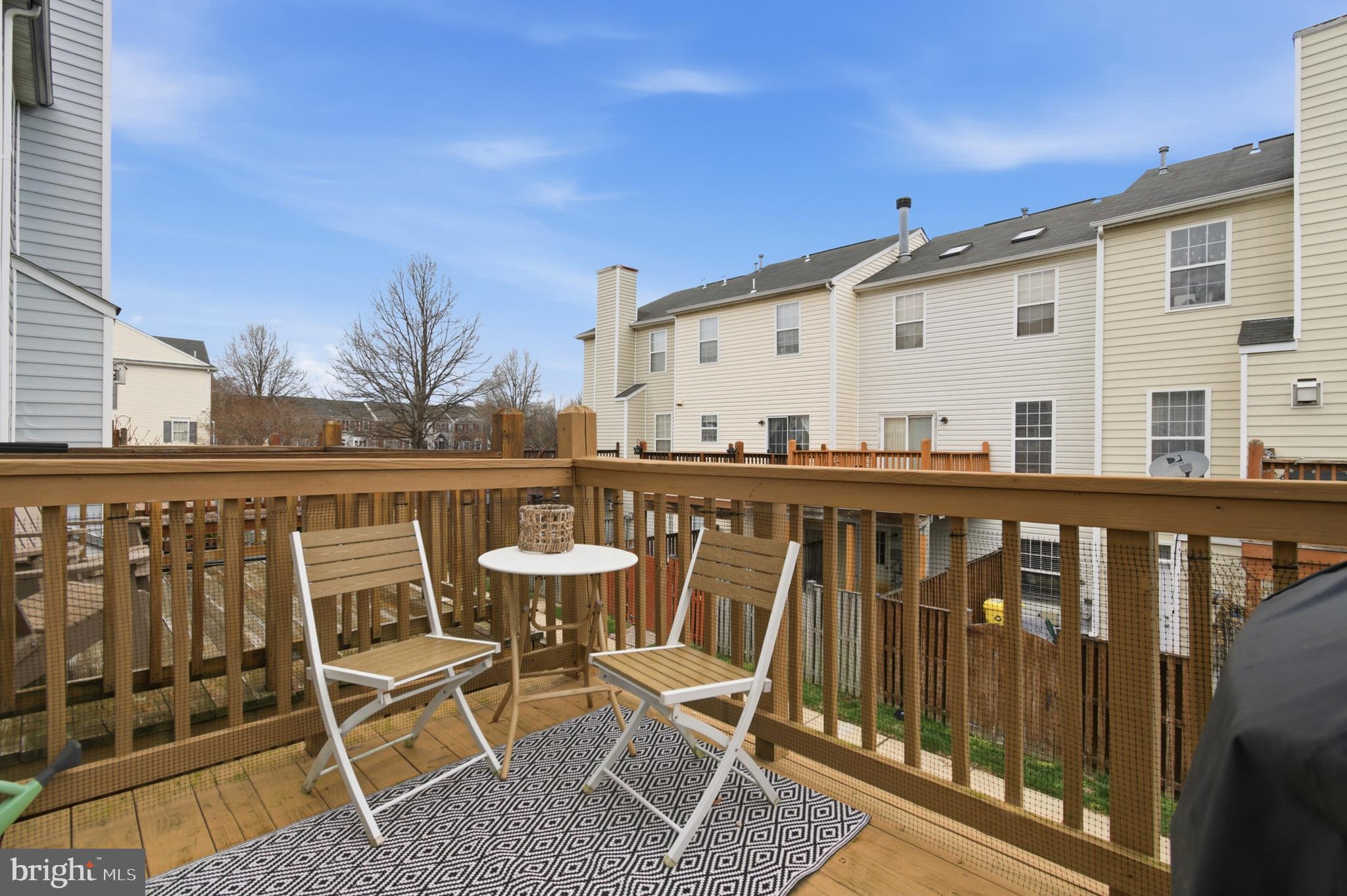 NANTUCKET MEWS @ CROFTON - Residential