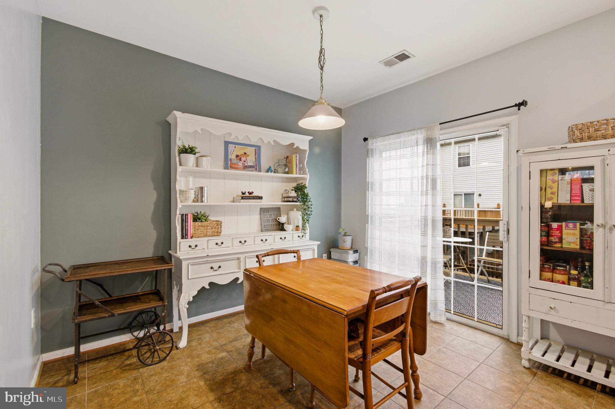 NANTUCKET MEWS @ CROFTON - Residential