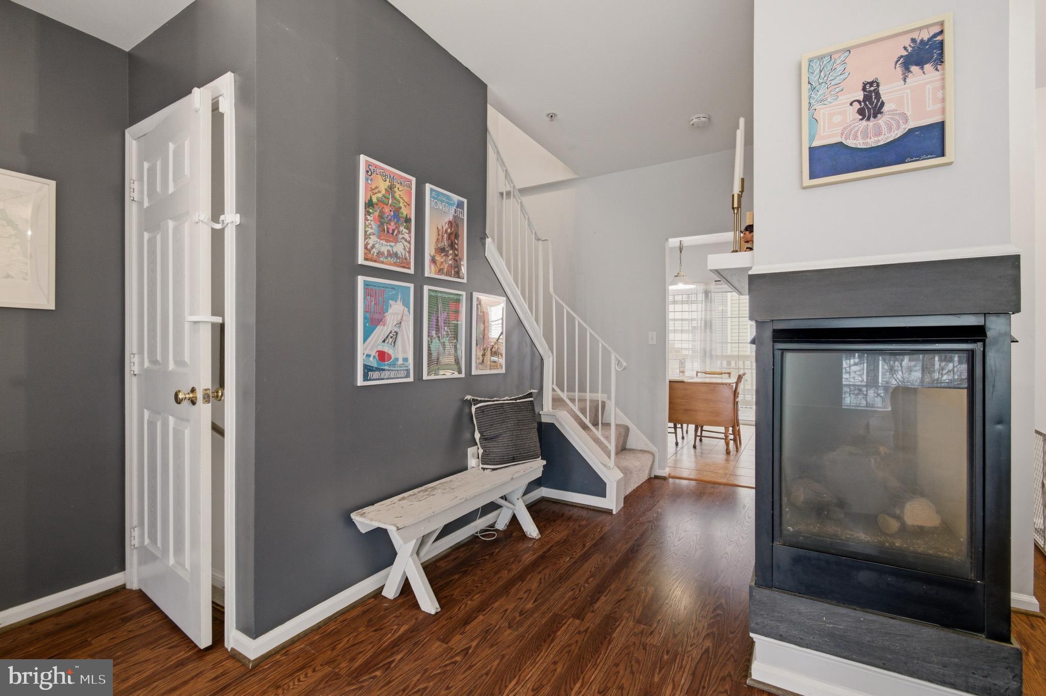 NANTUCKET MEWS @ CROFTON - Residential