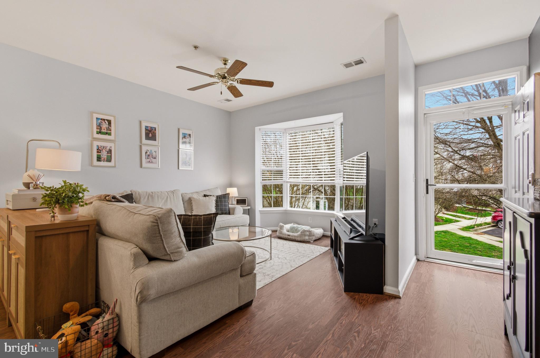 NANTUCKET MEWS @ CROFTON - Residential