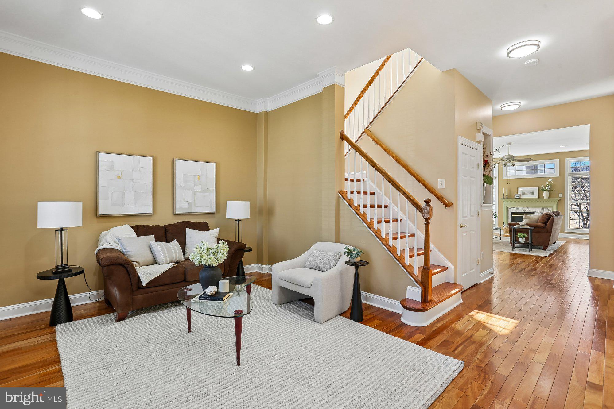 LAKELANDS - Residential