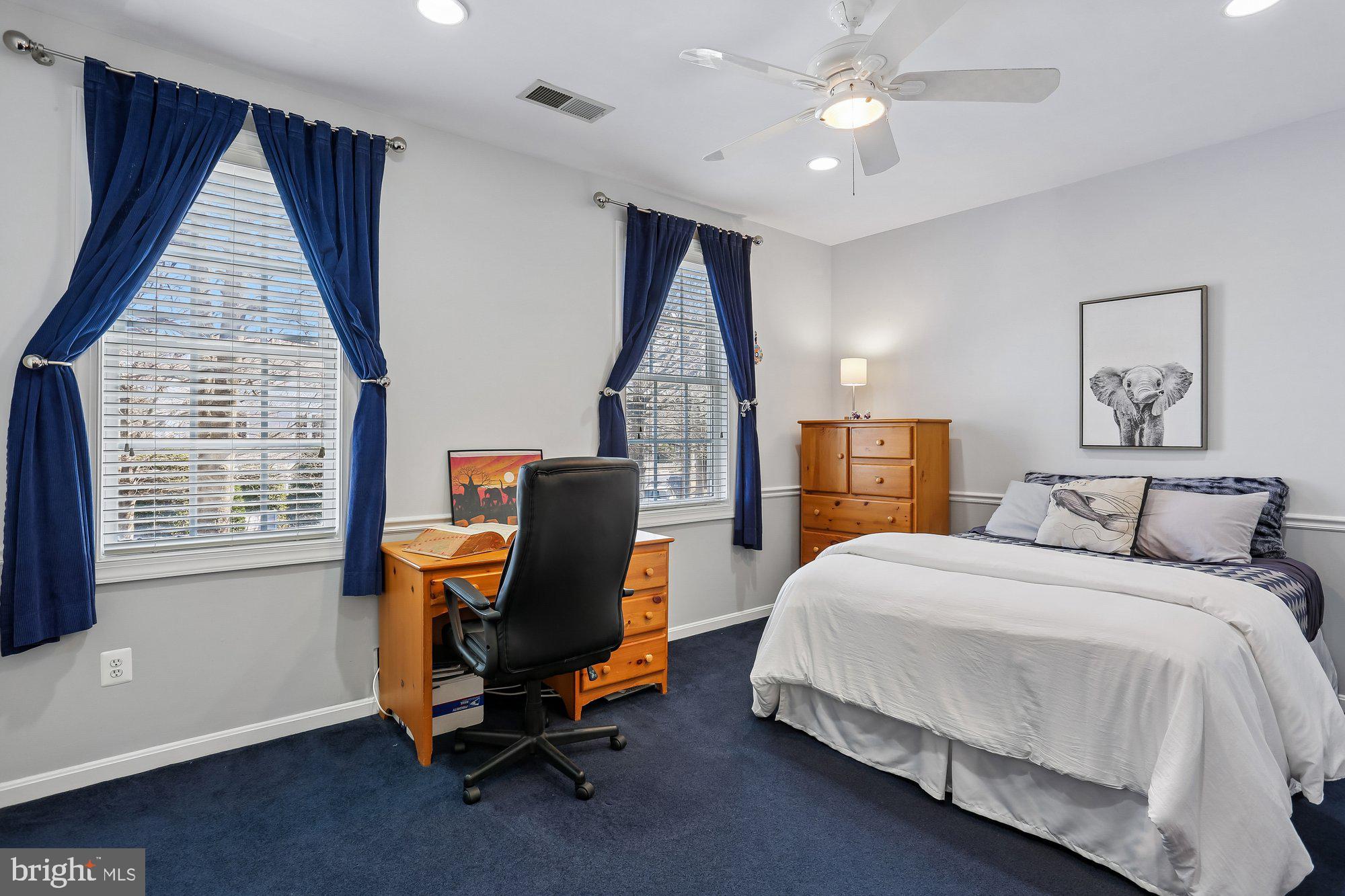 LAKELANDS - Residential