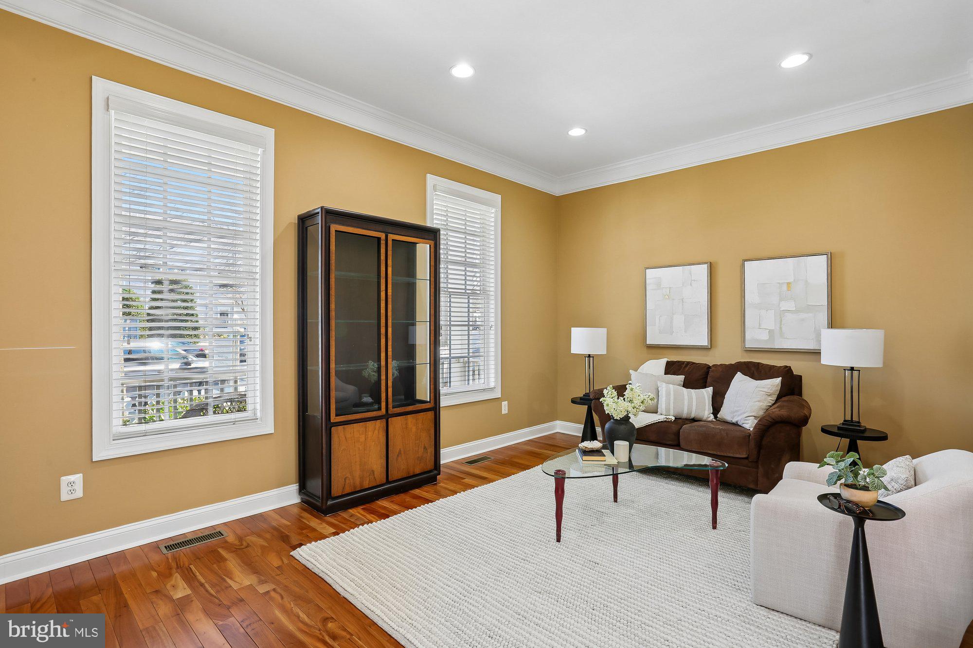 LAKELANDS - Residential