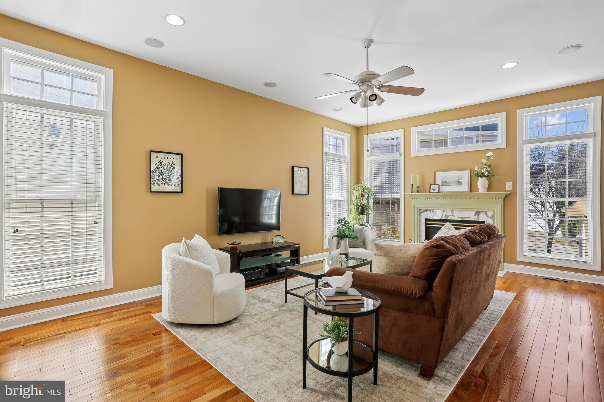 LAKELANDS - Residential