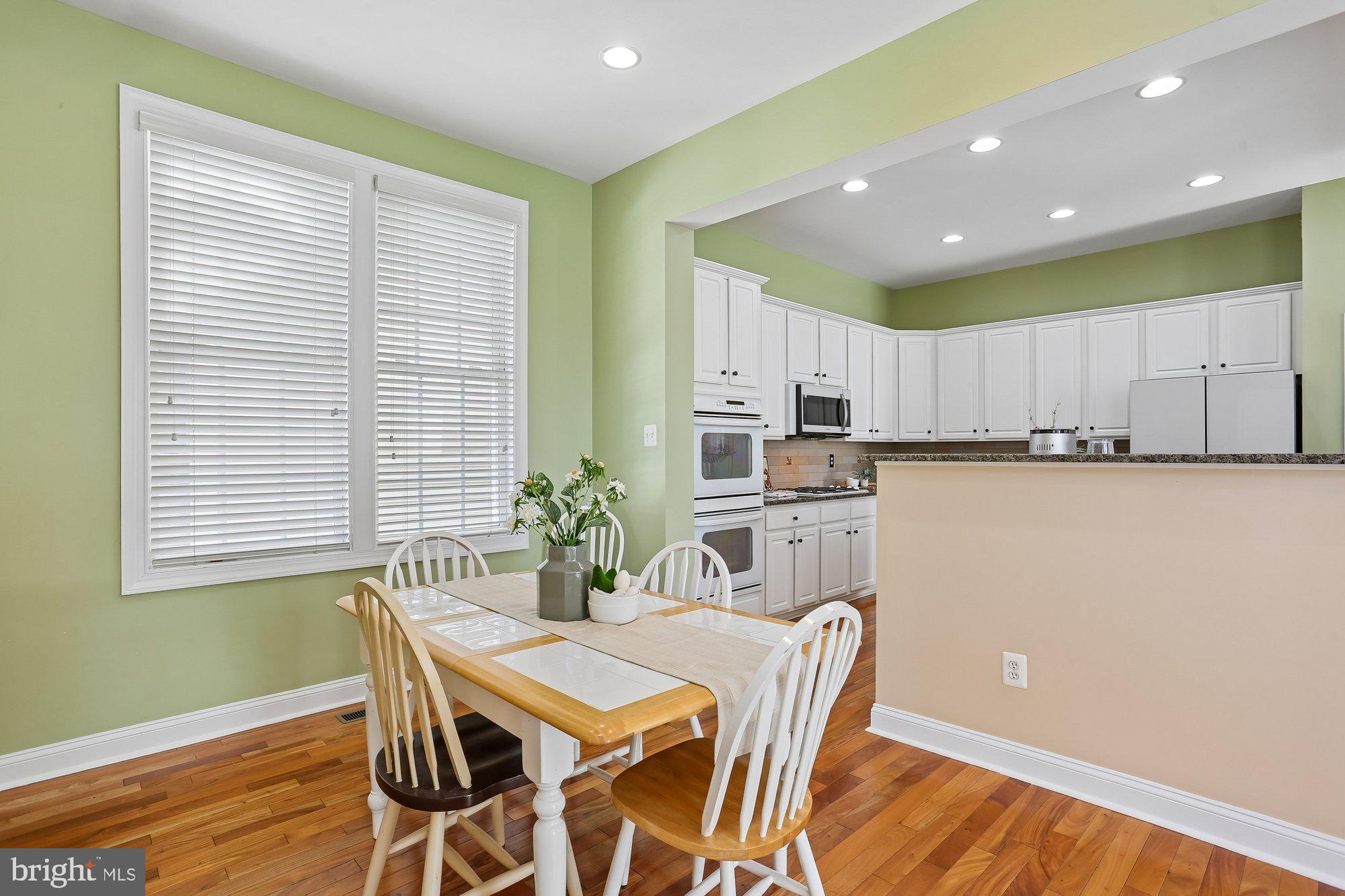 LAKELANDS - Residential