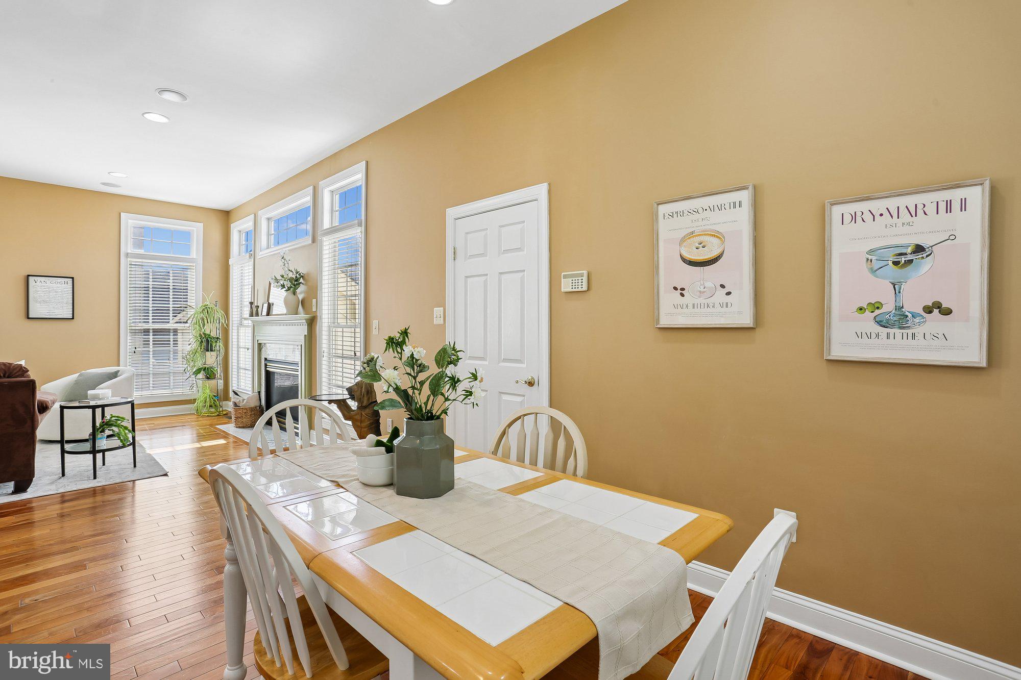 LAKELANDS - Residential