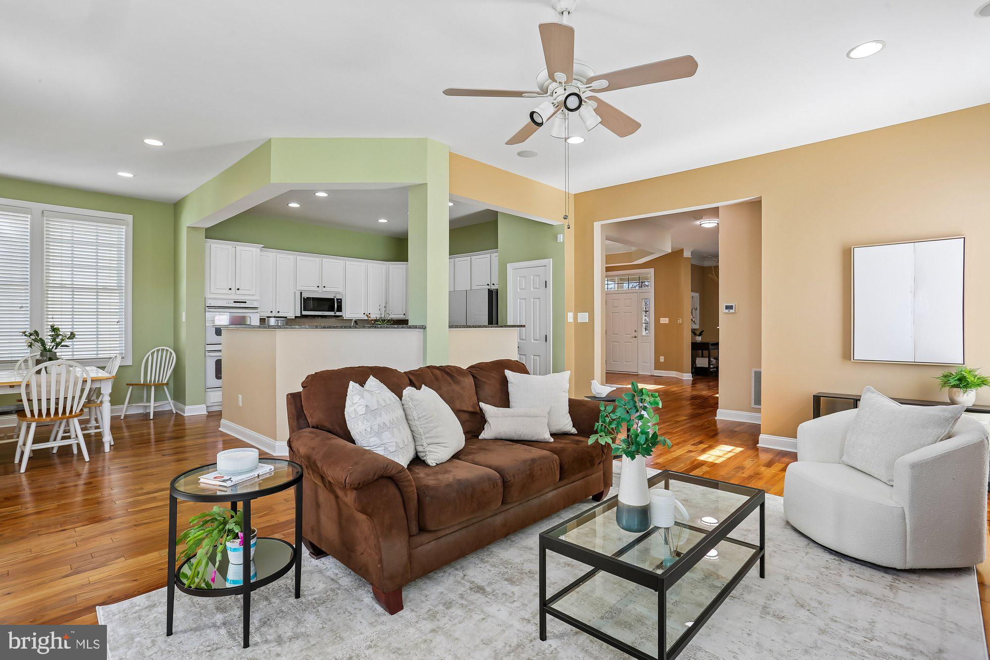 LAKELANDS - Residential