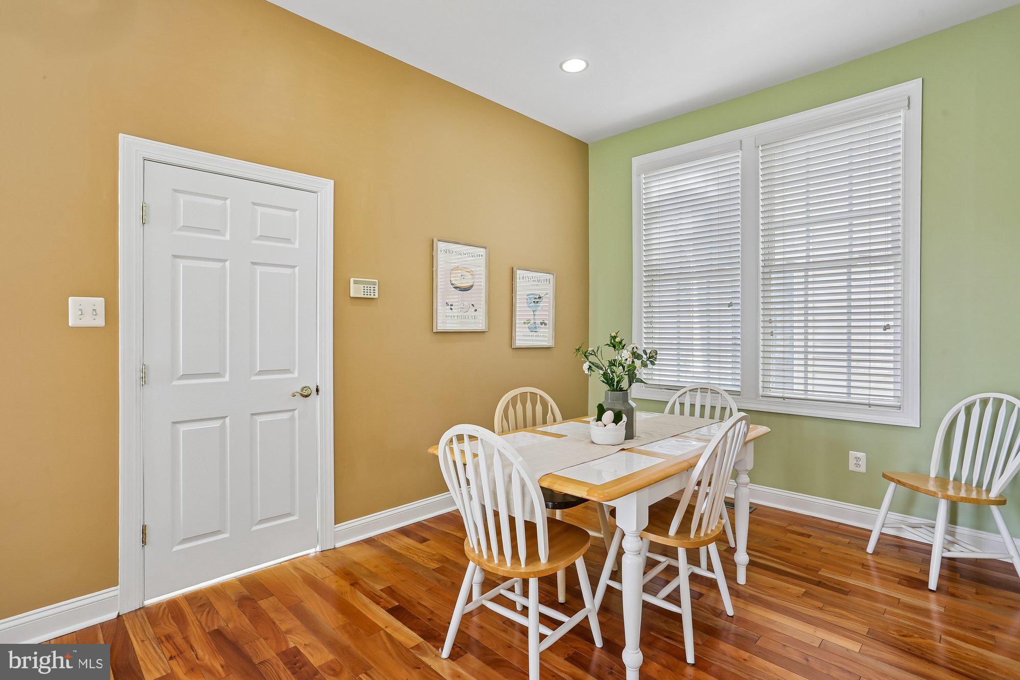 LAKELANDS - Residential