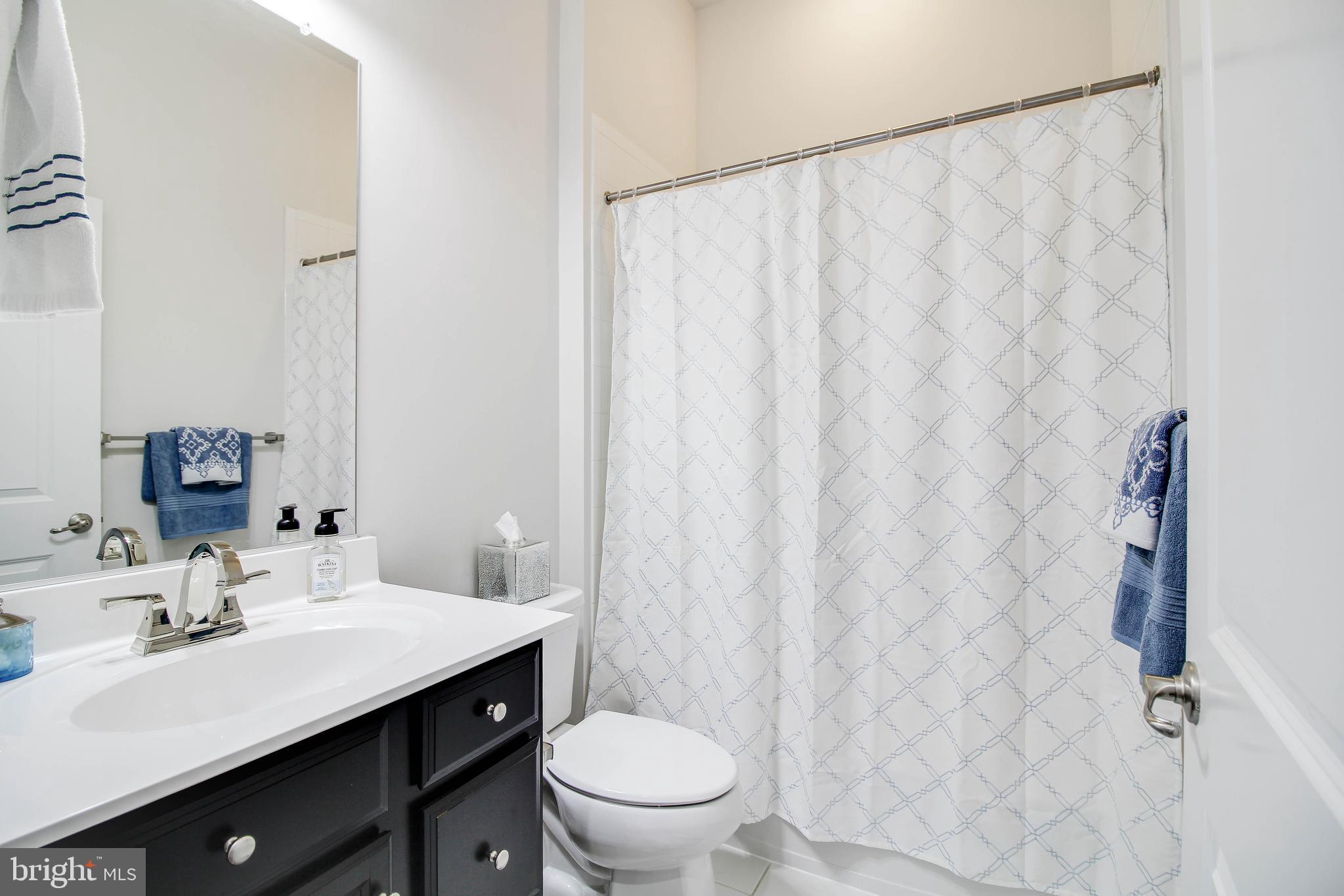 WAVERLY WOODS WEST - Residential