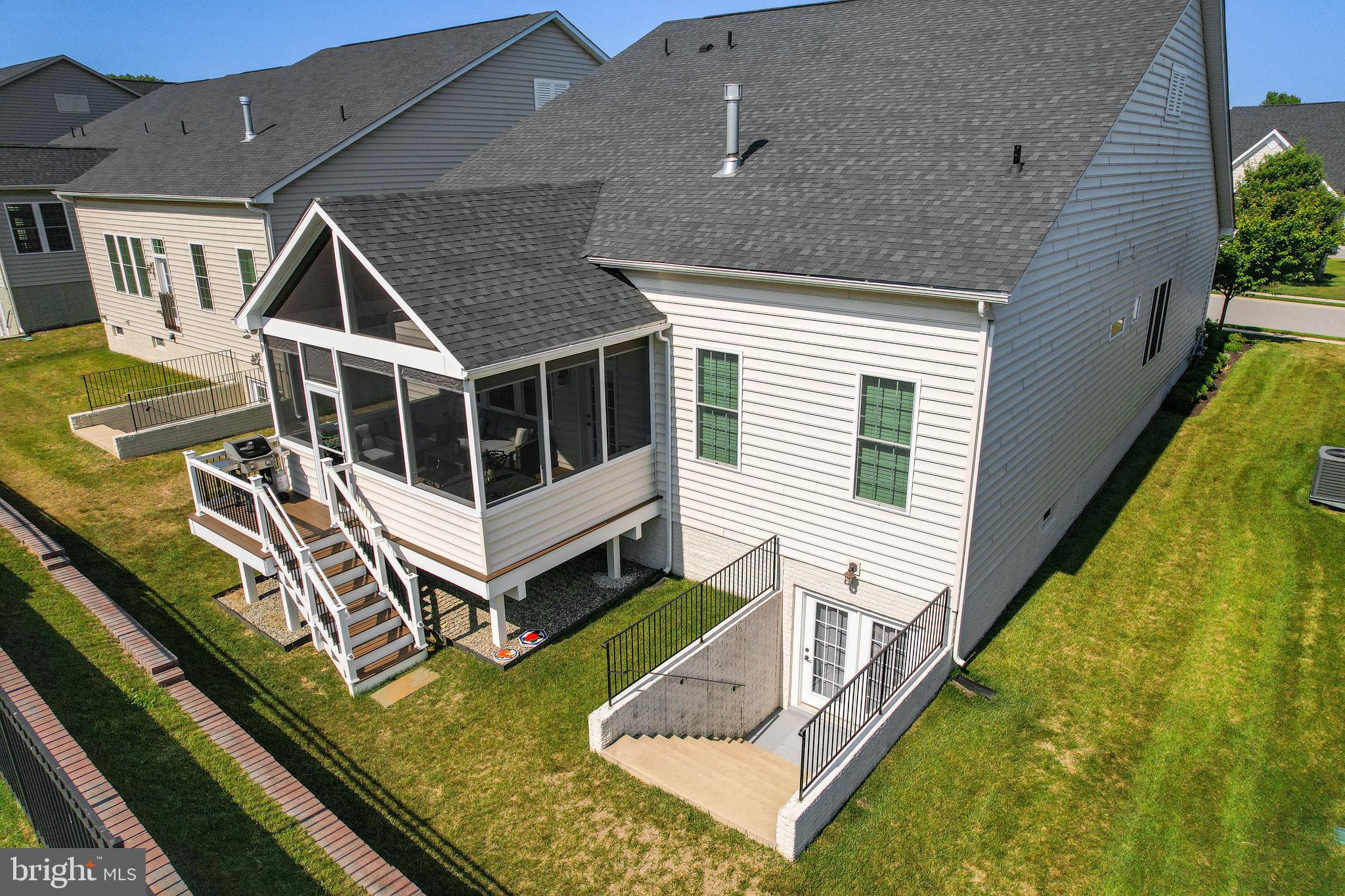 WAVERLY WOODS WEST - Residential