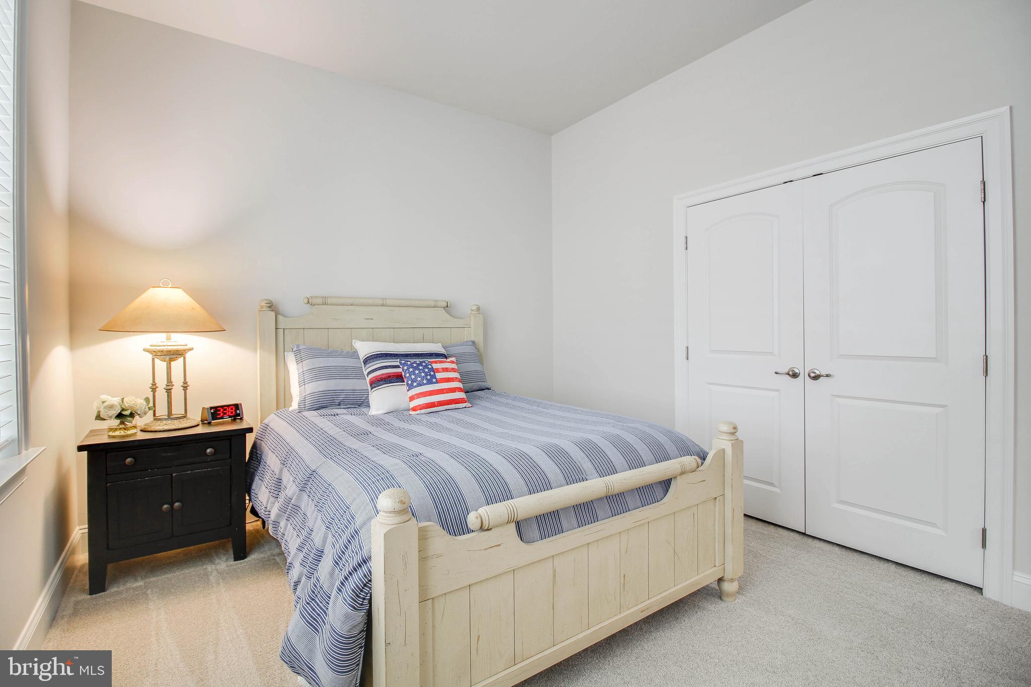 WAVERLY WOODS WEST - Residential