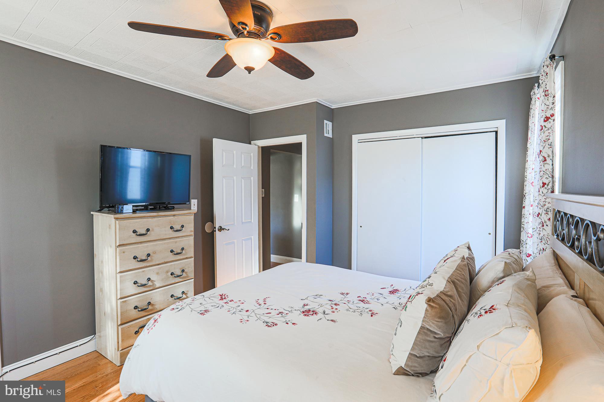 WILLOWDALE - Residential