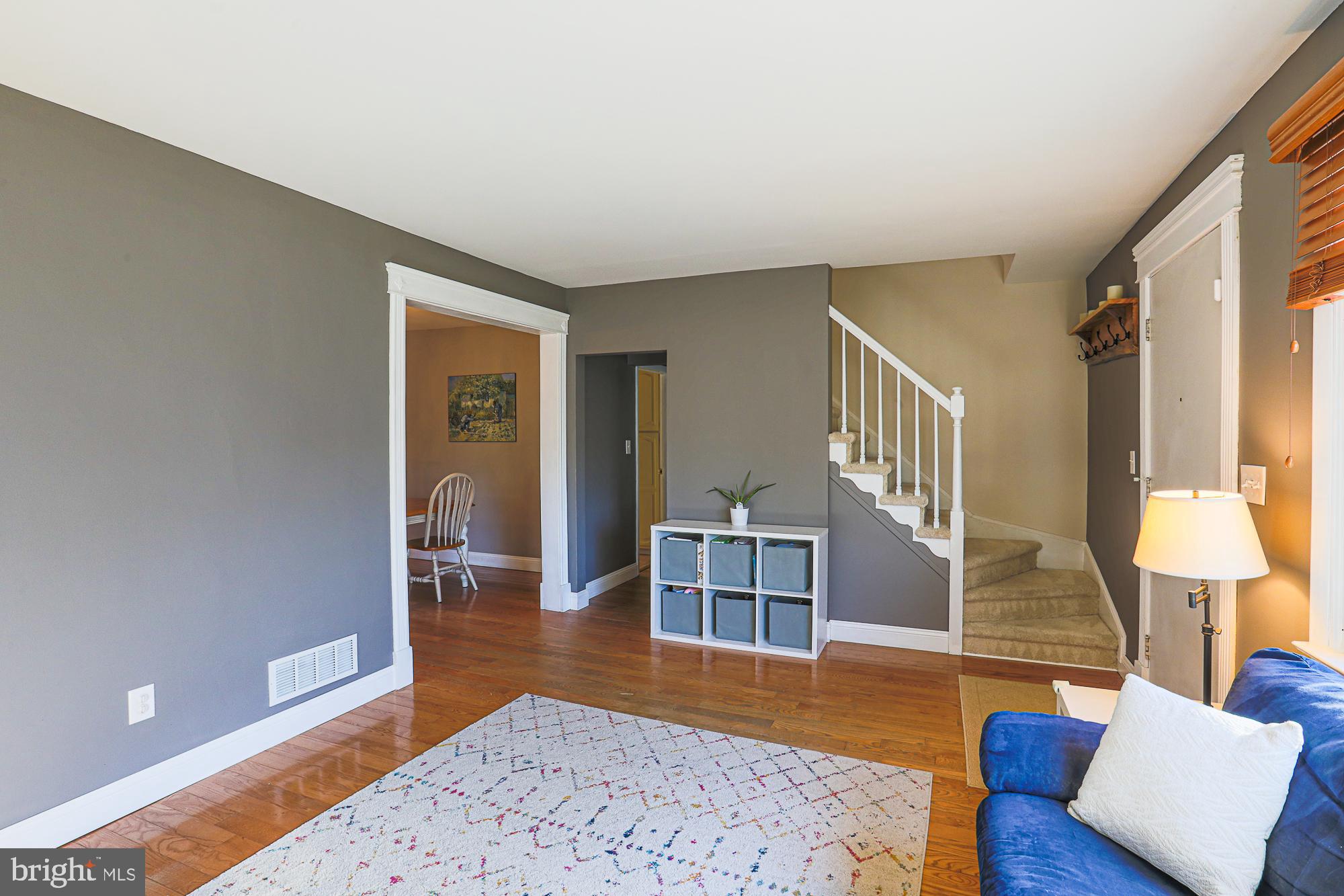 WILLOWDALE - Residential