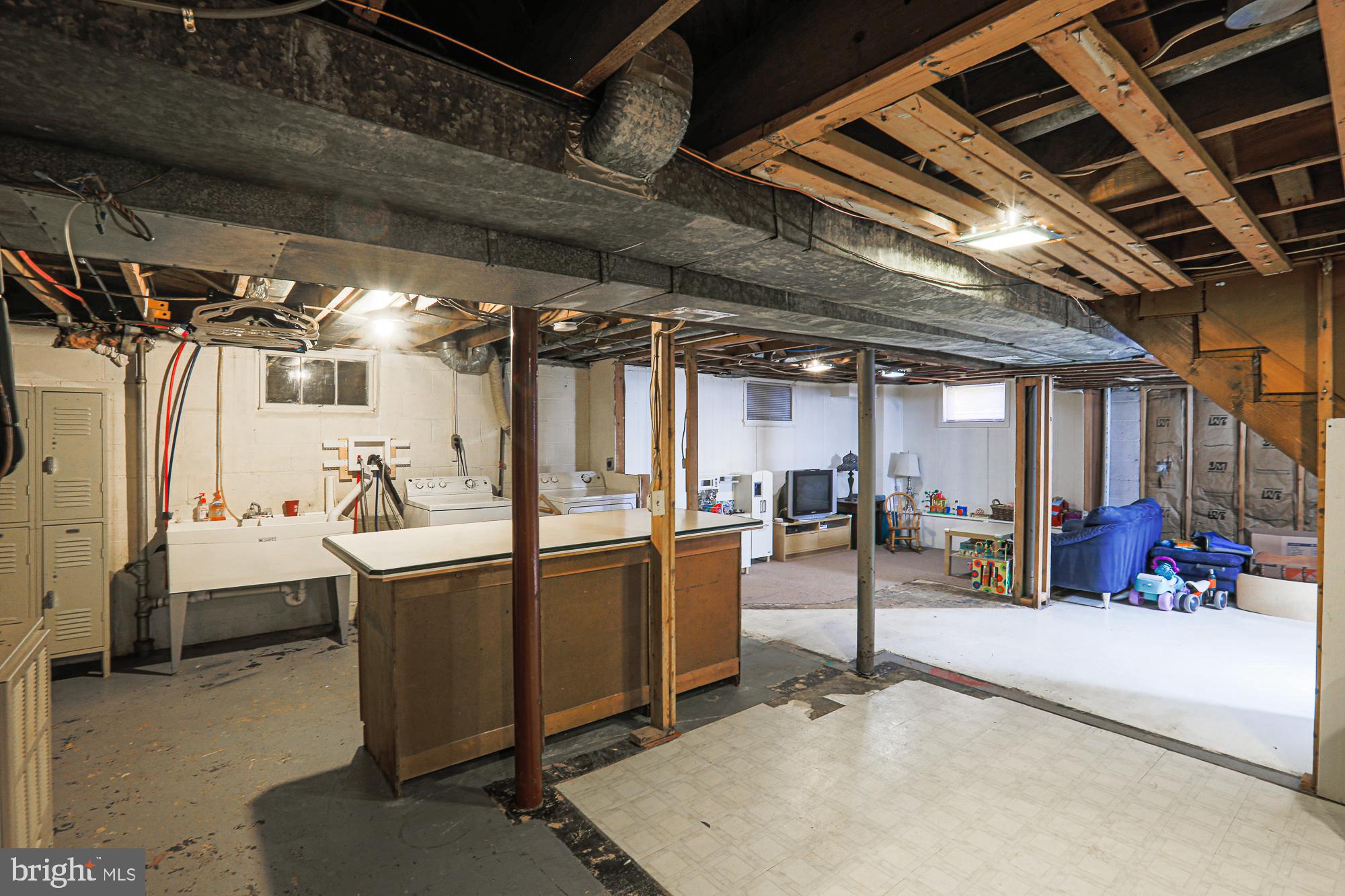 WILLOWDALE - Residential