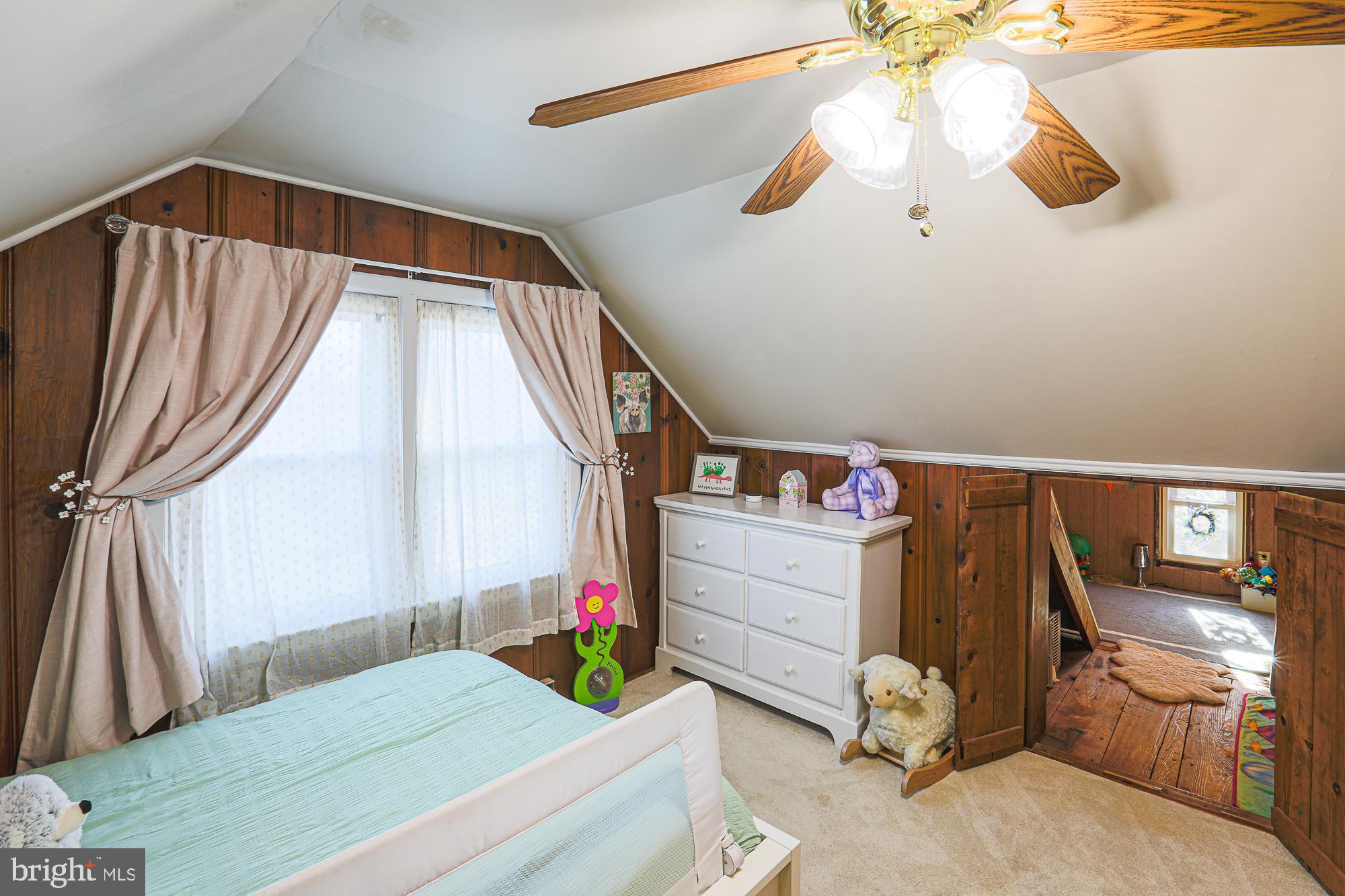 WILLOWDALE - Residential