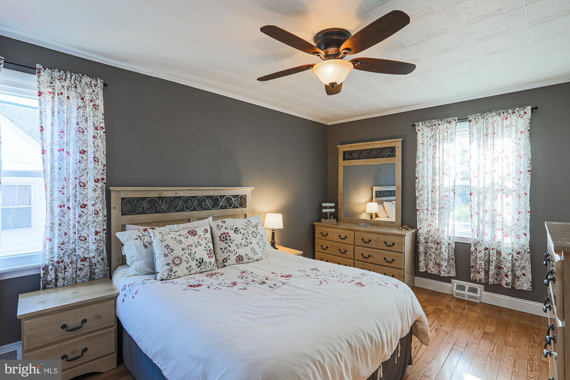 WILLOWDALE - Residential